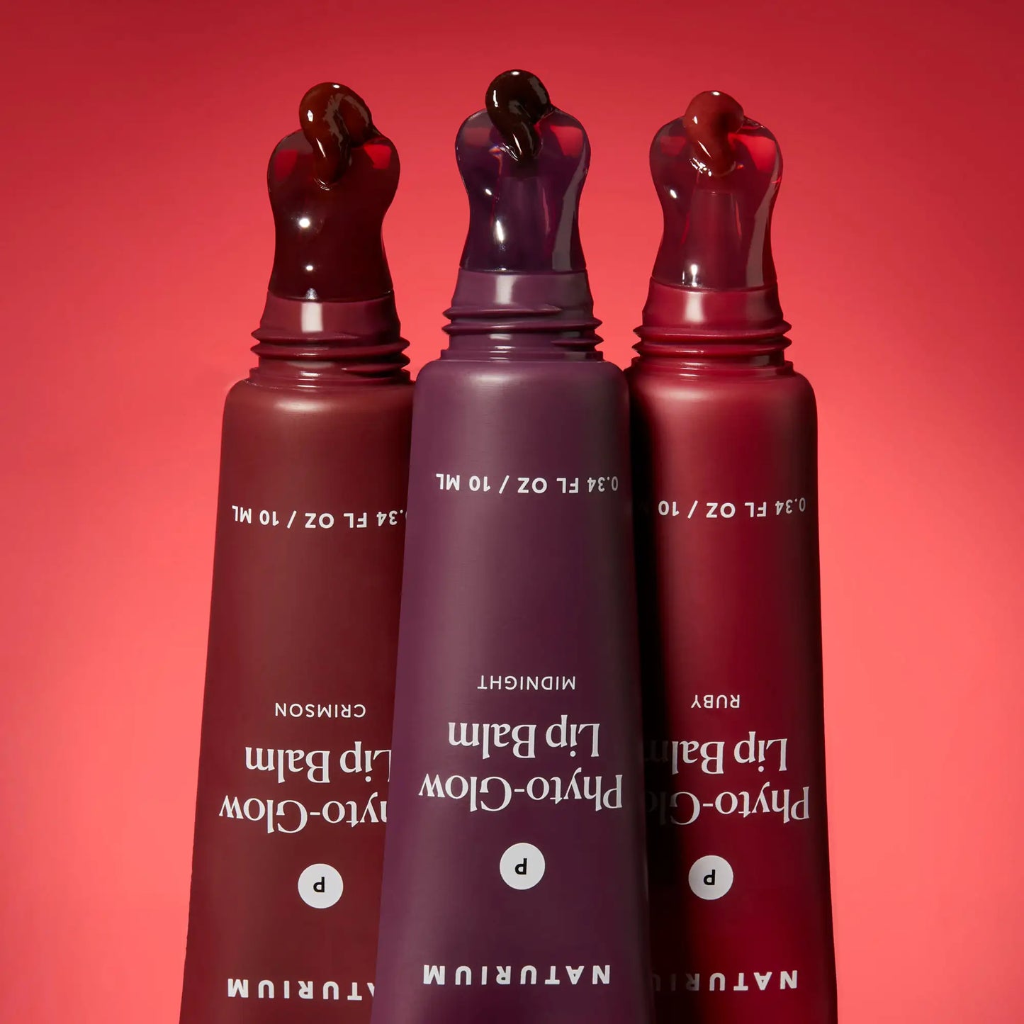 phyto-glow-lip-balm-crimson-r3 phytoglow-moody_6357-crop_1_e73a7054-8061-4f72-8a58-c0111f6fcffa.webp
